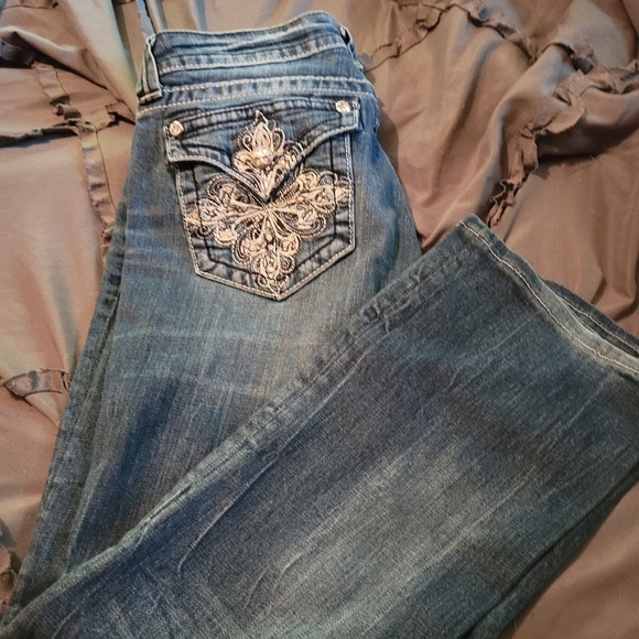 Jeans - Picture 2 of 2